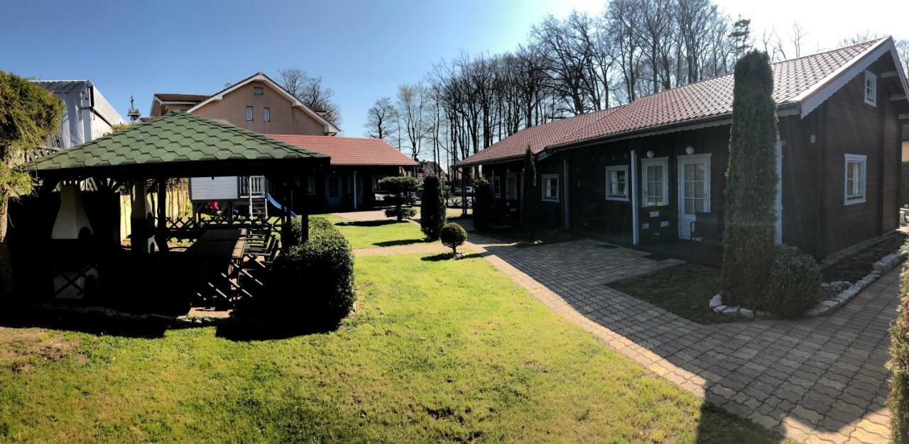 Domki Letniskowe Bartek Rewal Exteriör bild